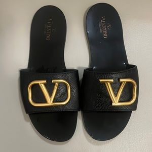 Authentic Valentino Garavani Broken logo authentic sandals